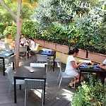 فندق Esperia 3*