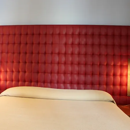 Esperia Hotel 3*
